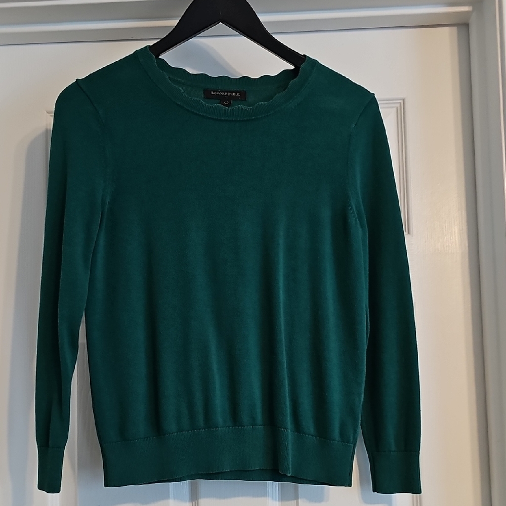 Banana Republic Green Sweater